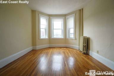 Main picture of 11 Royce Rd