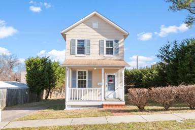 Main picture of 1001 N Janney St