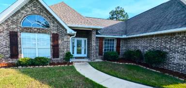 Main picture of 3115 Village Cir