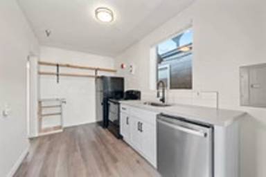 Main picture of 2602 6th Ave