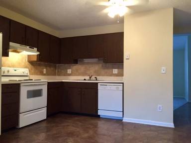Main picture of 828 W 25th St