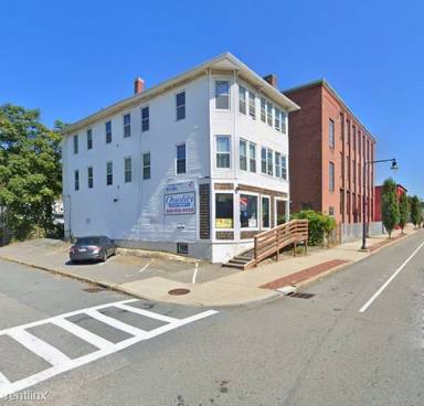 Main picture of 304 Shrewsbury St