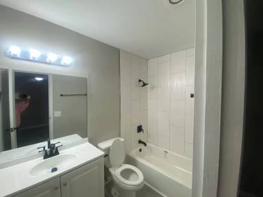 Main picture of 8216 Elkridge Ave