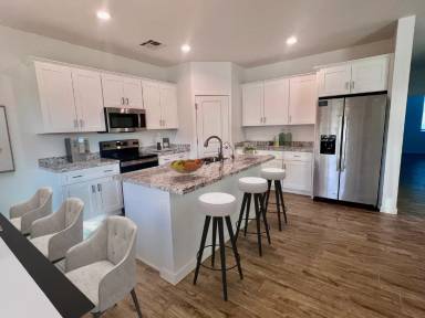 Main picture of 39010 N 9th Ave