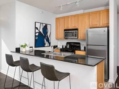 Main picture of 579 W Kinzie St