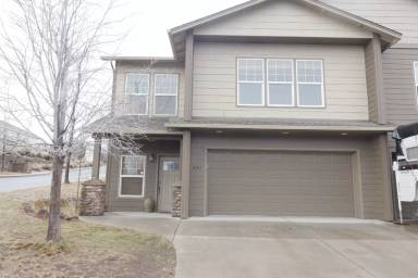Main picture of 591 NE Brookstone Dr