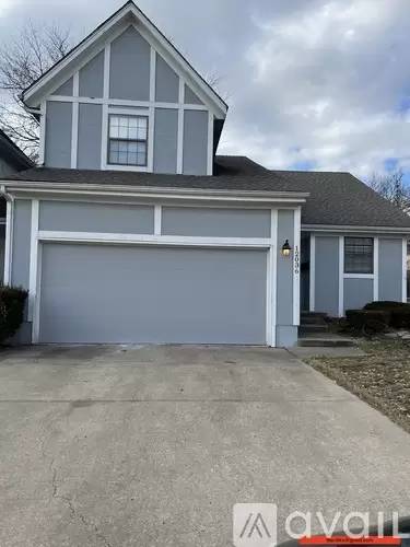 Main picture of 12036 Goodman St