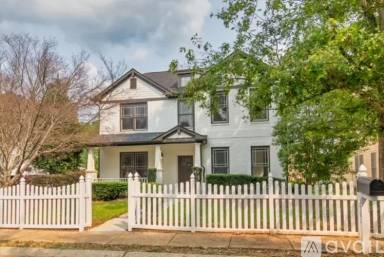 Main picture of 3501 Downing Dr