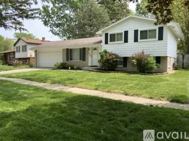 Main picture of 1568 Stratford Ct