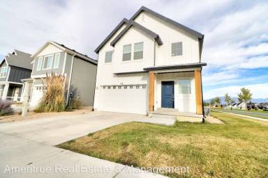 Main picture of 518 S Highpoint Dr