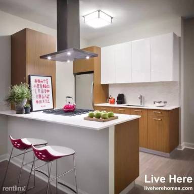 Main picture of 500 Lake Shore Drive Luxury Apartments