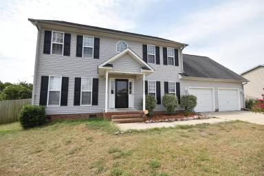 Main picture of 110 Dover Ct E