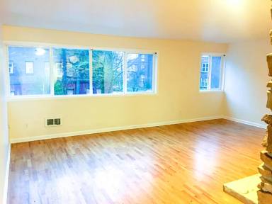 Main picture of 1300 E Denny Way