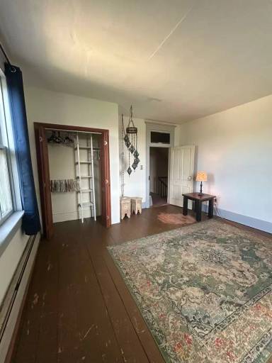Main picture of 1009 Muddy Creek Forks Rd