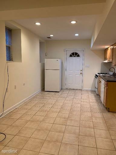 Main picture of 3521-29 N Broadway Apartments