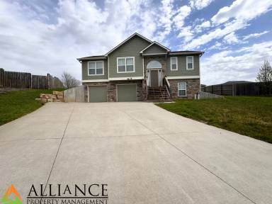 Main picture of 112 Quail Ct