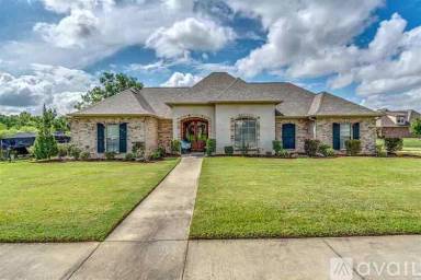 Main picture of 157 Hampton Hills Blvd
