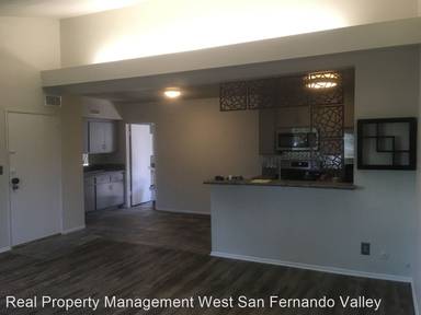 Main picture of 5500 Lindley Ave