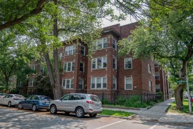 Main picture of 1413 W Argyle St
