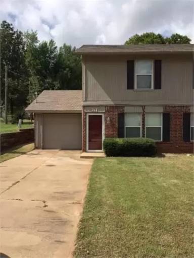 Main picture of 217 N Smythe Ave