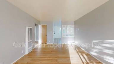 Main picture of 2858–2860 Brookdale Ave