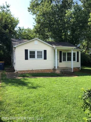 Main picture of 1709 Johnson Dr