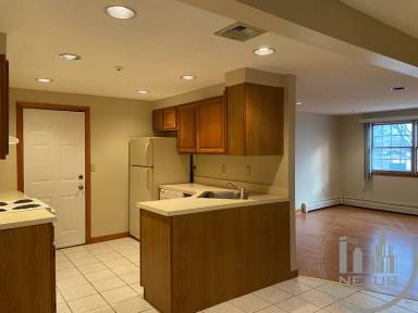 Main picture of 95 Park Pl