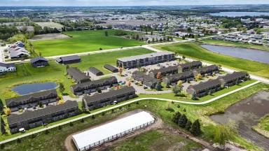 Main picture of The Shores