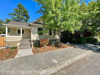 Main picture of 436 Seymour St