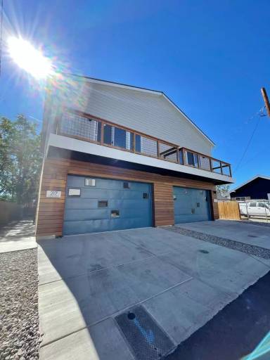 Main picture of 217 Moran St