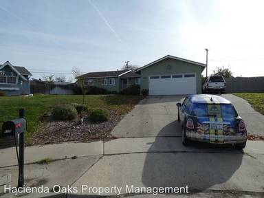 Main picture of 830 Pauline Ct