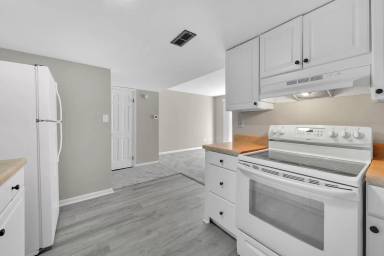 Main picture of 396 Circuit Ln