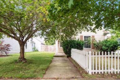Main picture of 3504 W 46th St