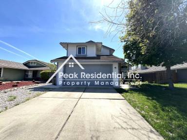 Main picture of 912 Vintage Oak Ave