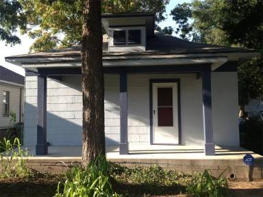 Main picture of 2225 NW 13th St