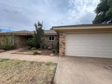Main picture of 5409 92nd St