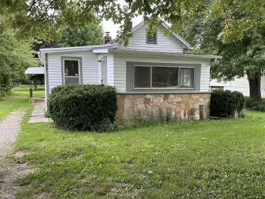 Main picture of 227 E Main St