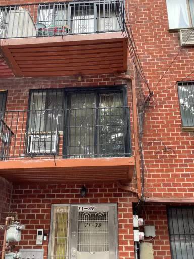 Main picture of 7131 162nd St