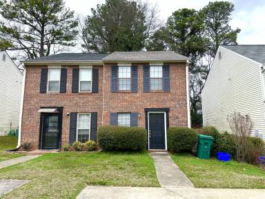 Main picture of 1518 Springleaf Cir SE