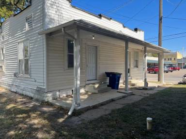 Main picture of 203 Old Mill Rd