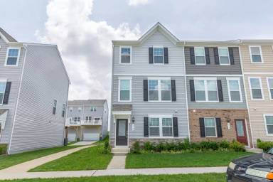 Main picture of 98 Coolidge Ave
