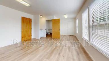 Main picture of 2371 Washington Ave