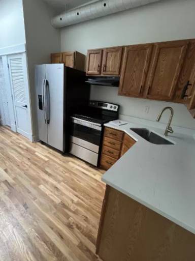 Main picture of 816 Massachusetts St