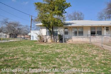 Main picture of 304 N Merrimac St