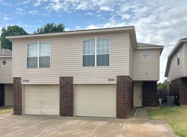 Main picture of Post Oak Apartments