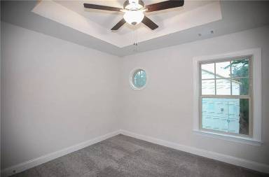Main picture of 2575 Clairebrooke Pt