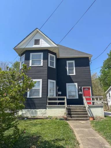 Main picture of 821 S Campbell Ave