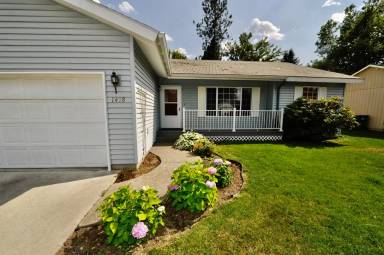Main picture of 1418 W Ocean Ave