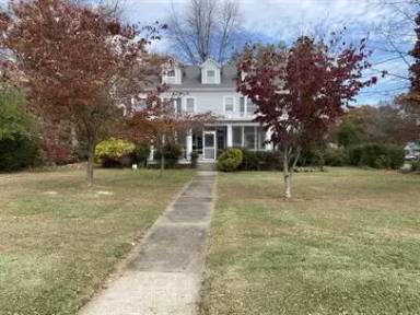 Main picture of 1808 Duncan St