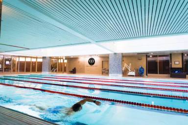 Main picture of 560 W Madison